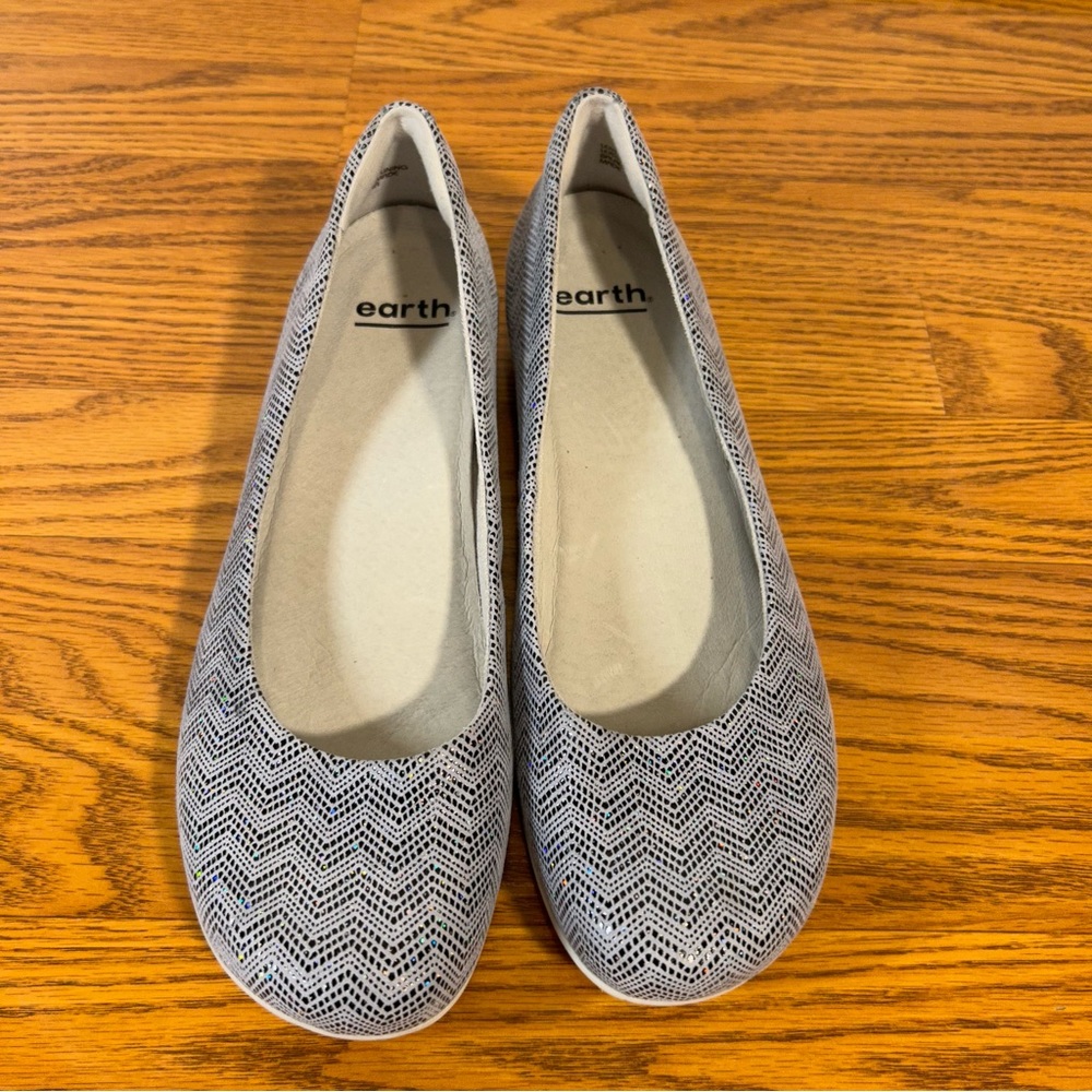 Earth Alder Astoria Leather Metallic Flats Gem